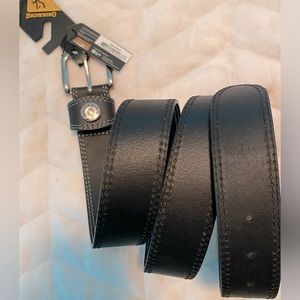 Man’s black leather belt size 40. Waited too long to return.